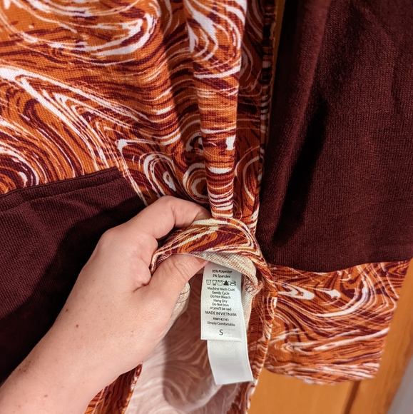 NWT LuLaRoe Small Amber Hacci fabric - Picture 3 of 6